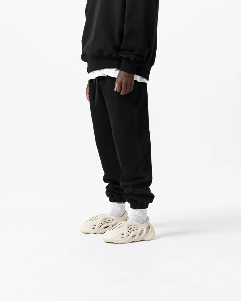 SUPERWEIGHT SWEATPANTS - BLACK